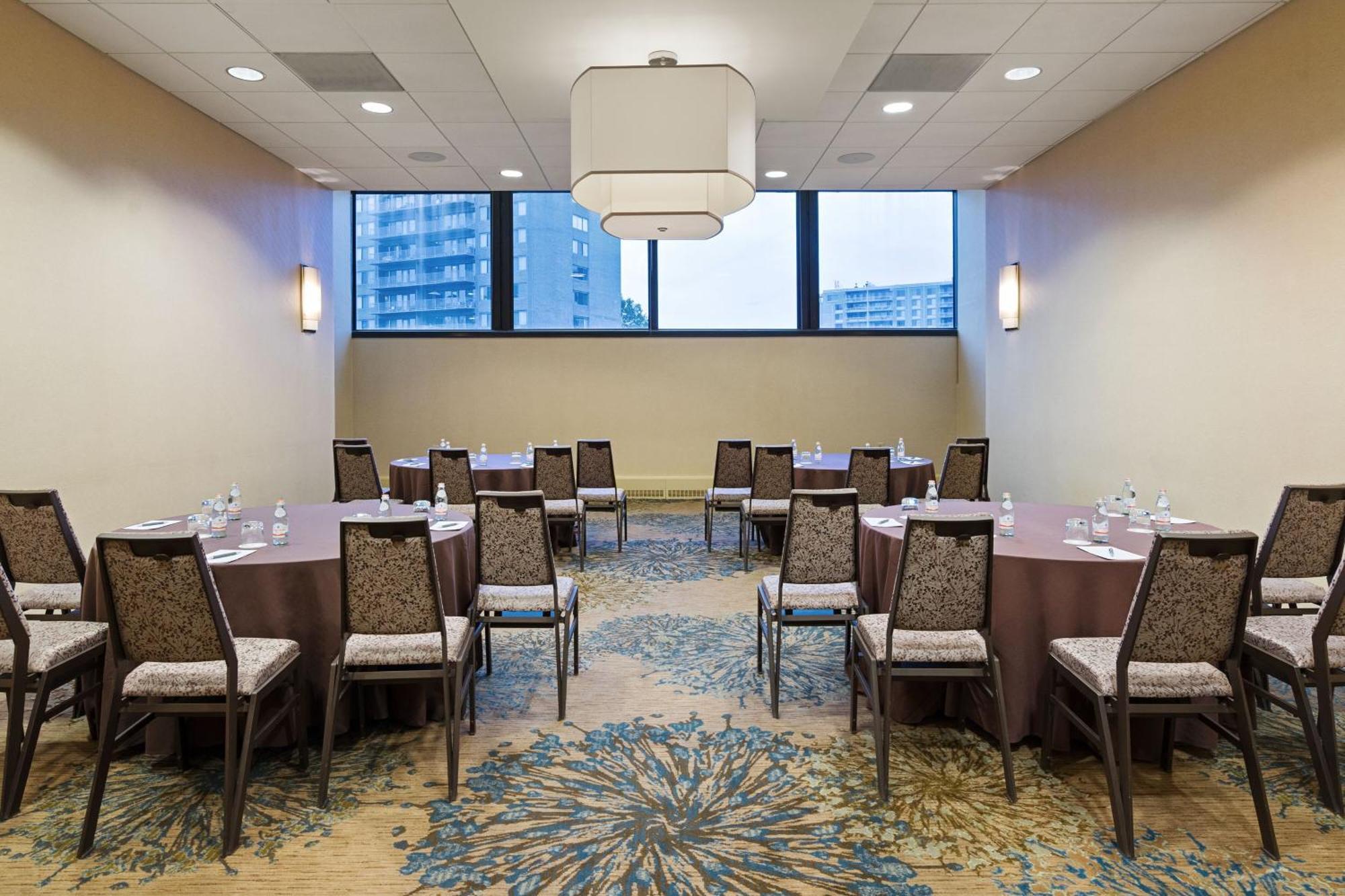 The Westin Crystal City Reagan National Airport Arlington Bagian luar foto
